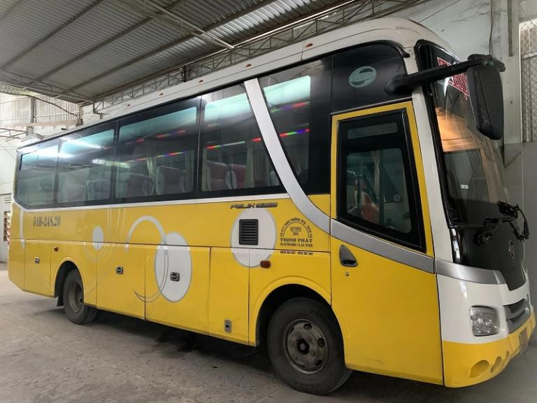 Hành khách lên xe Thịnh Phát tại bến xe
