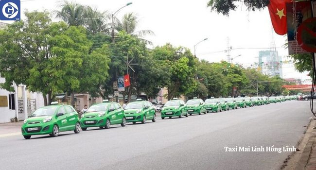 Hành khách sử dụng ứng dụng đặt taxi Mai Linh Gia Lai