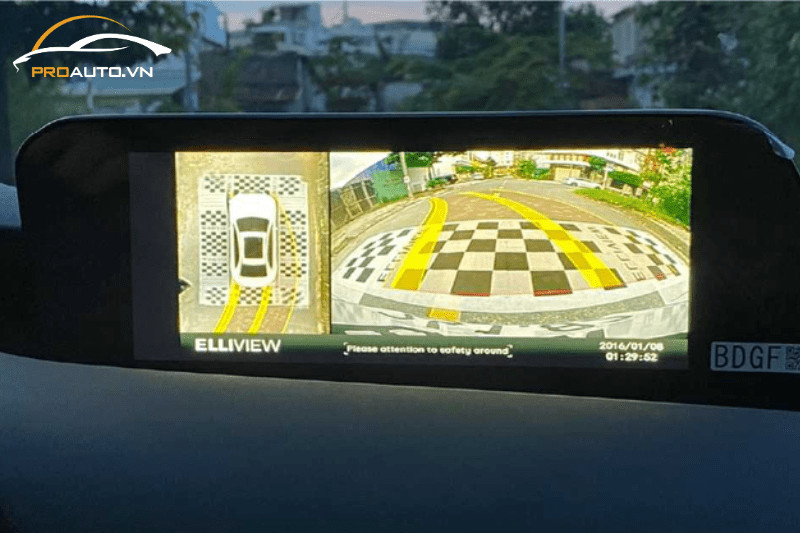 Hệ thống Camera 360 ICAR Elliview giúp tài xế quan sát toàn cảnh xe hơi