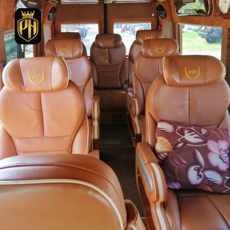 Hệ thống ghế ngồi bọc da chất lượng, mềm mại của PH Limousine