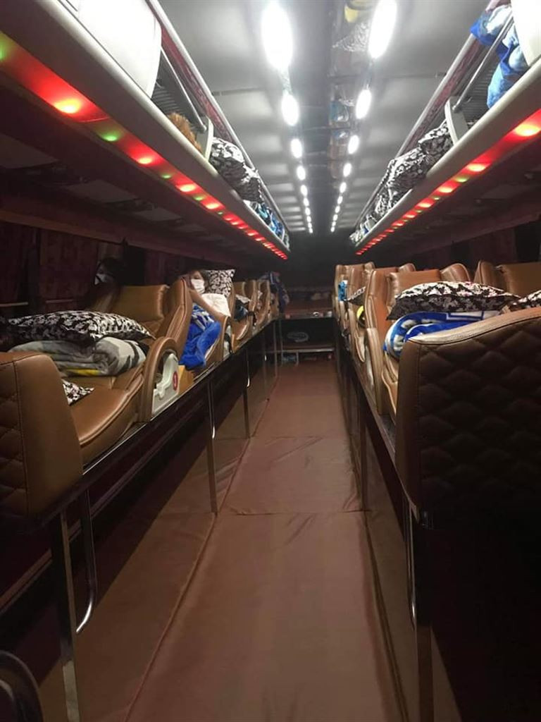 Hệ thống giường nằm trên xe khách Hà Trang tuyến Hà Nội Văn Bàn