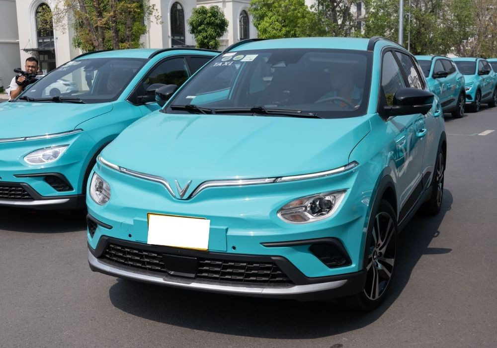 Hình ảnh các hãng taxi đa dạng tại TP. Thủ Dầu Một