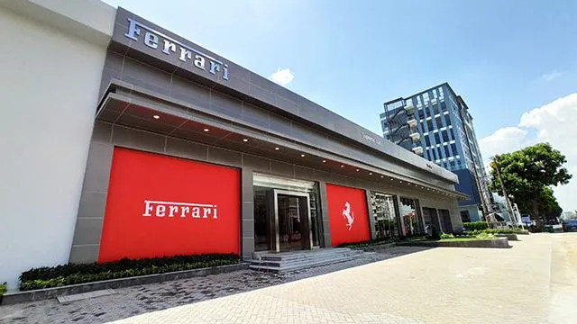 Hình ảnh khai trương Đại lý Ferrari Supreme Vietnam với sự góp mặt của khách mời và siêu xe