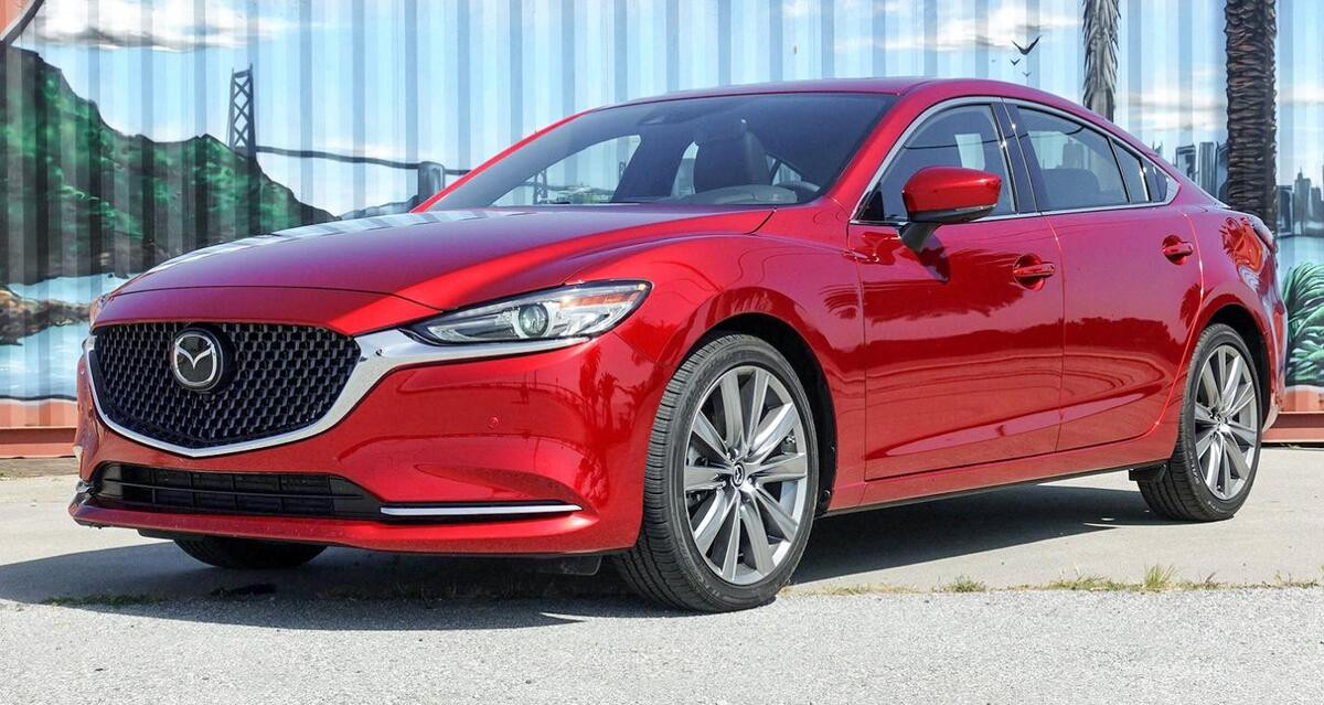 Hình ảnh Mazda 6 2019 có thiết kế nổi bật ở mọi điểm đầu, thân xe
