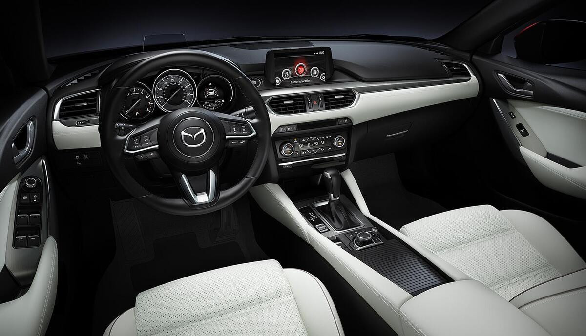 Hình ảnh Mazda 6 2019 nội thất trẻ trung, sang trọng