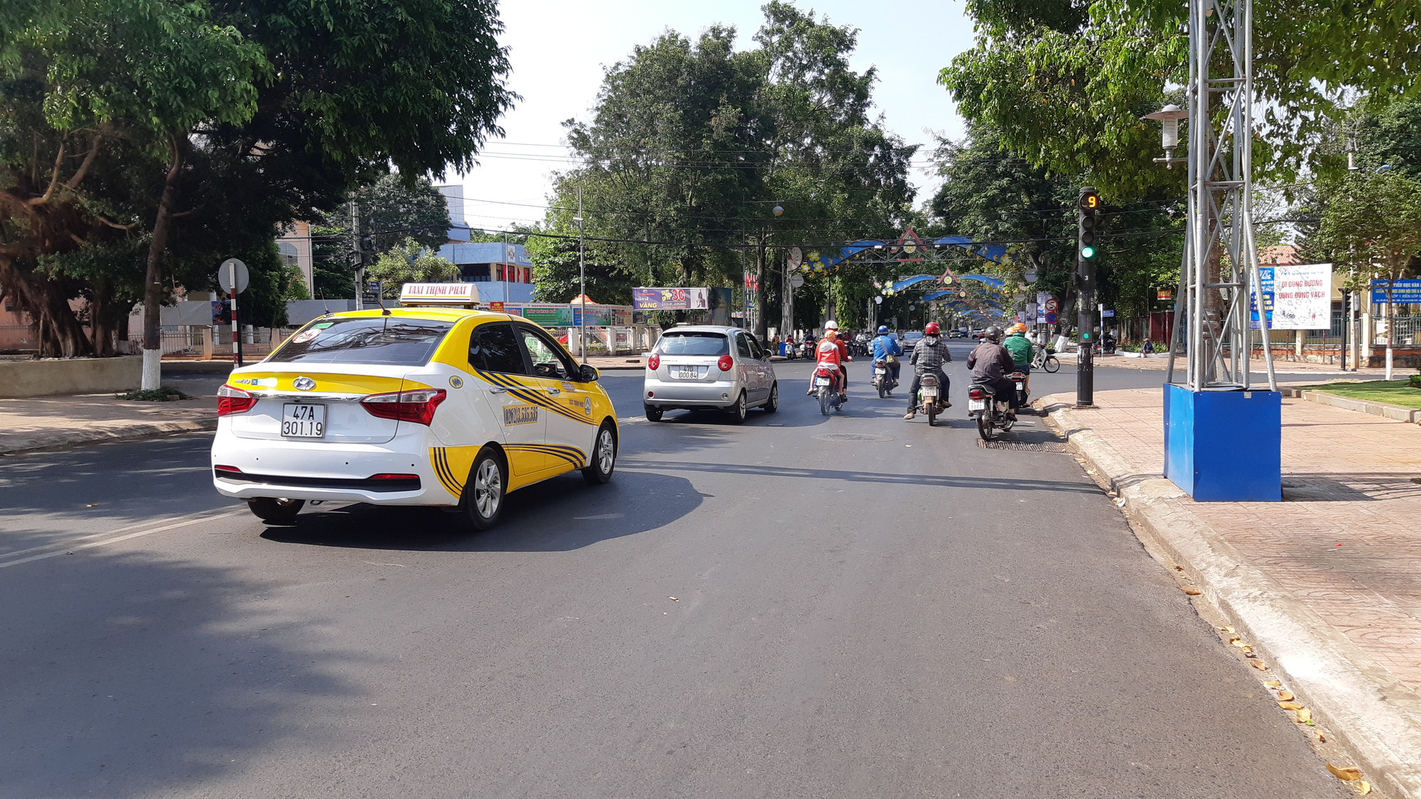 Hình ảnh minh họa cách gọi tổng đài taxi Ea Súp