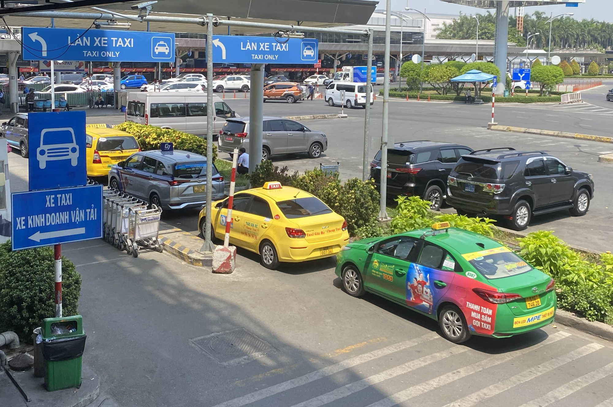 Hình ảnh tổng đài taxi Nga Sơn sẵn sàng phục vụ