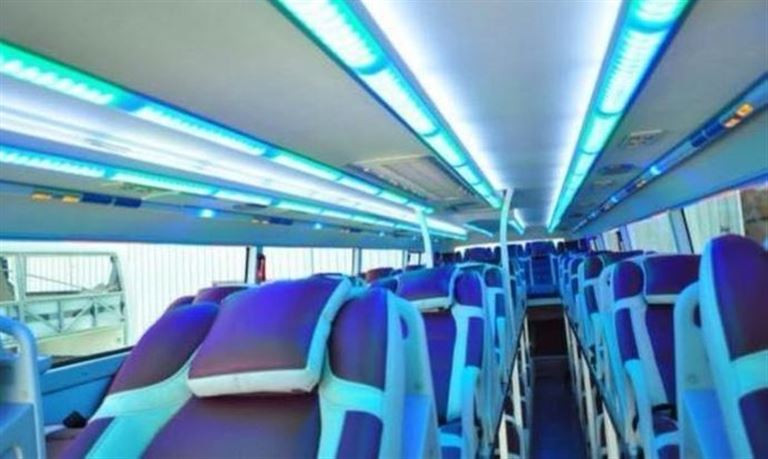 Hình ảnh xe khách Đại Phát với nội thất hiện đại và tiện nghi, mang đến sự thoải mái cho hành khách.