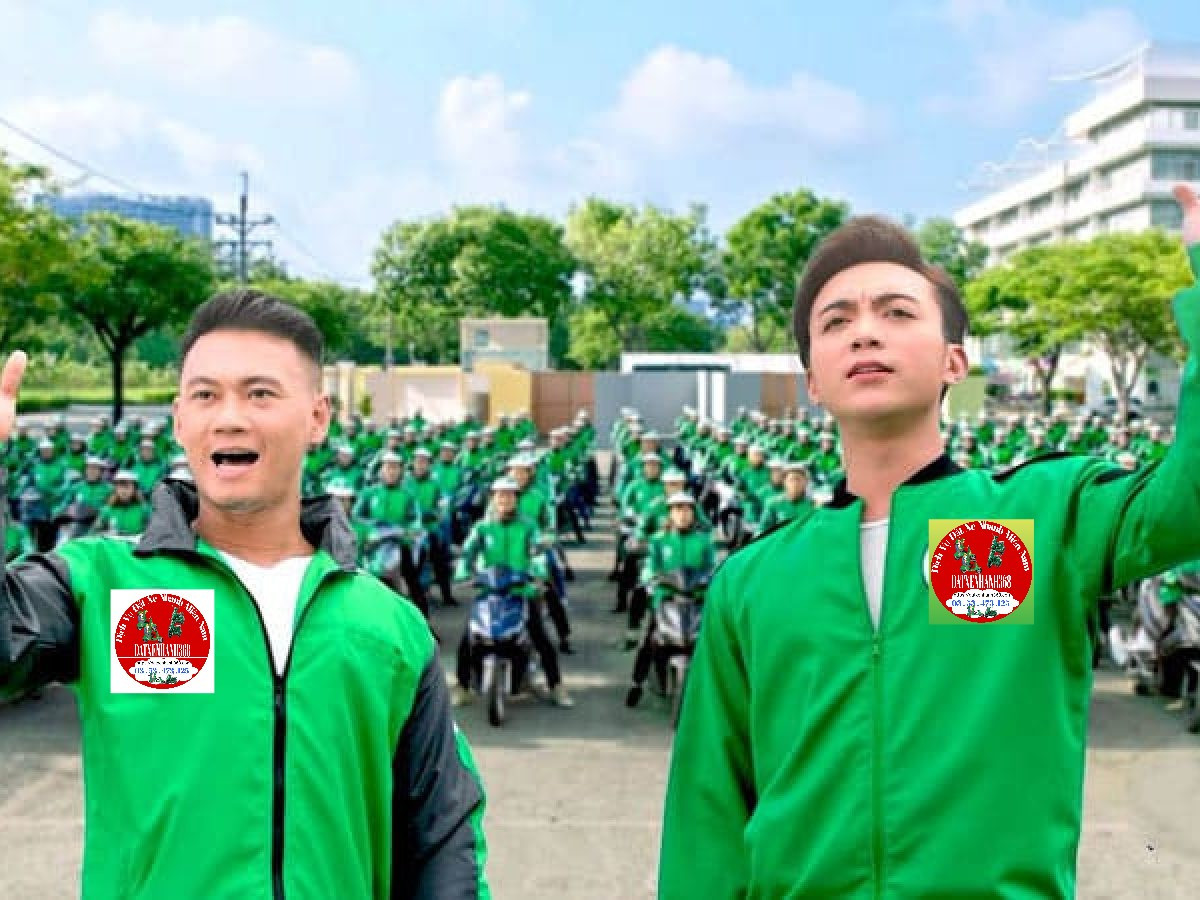 Hình ảnh xe ôm công nghệ đang di chuyển trên đường Lâm Đồng, thể hiện sự tiện lợi của taxi xe ôm Lâm Đồng