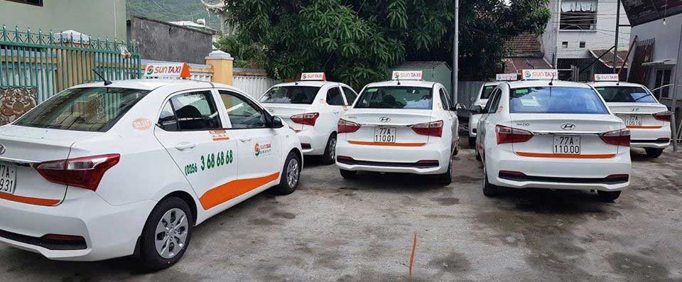 Hình ảnh xe taxi hoạt động tại huyện Đắk Glong