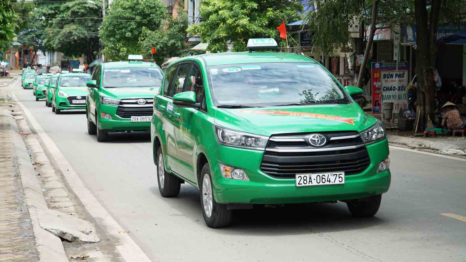 Hình ảnh xe taxi Mai Linh hoạt động trên tuyến đường Sài Gòn Vũng Tàu