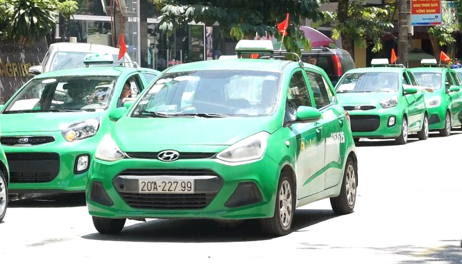 Hình ảnh xe taxi Mai Linh tại Hà Nam
