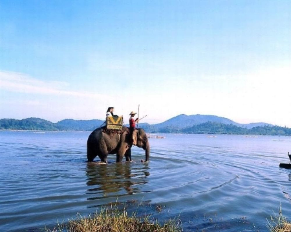 Hồ Lắk - khu du lịch sinh thái giữa đại ngàn Tây Nguyên