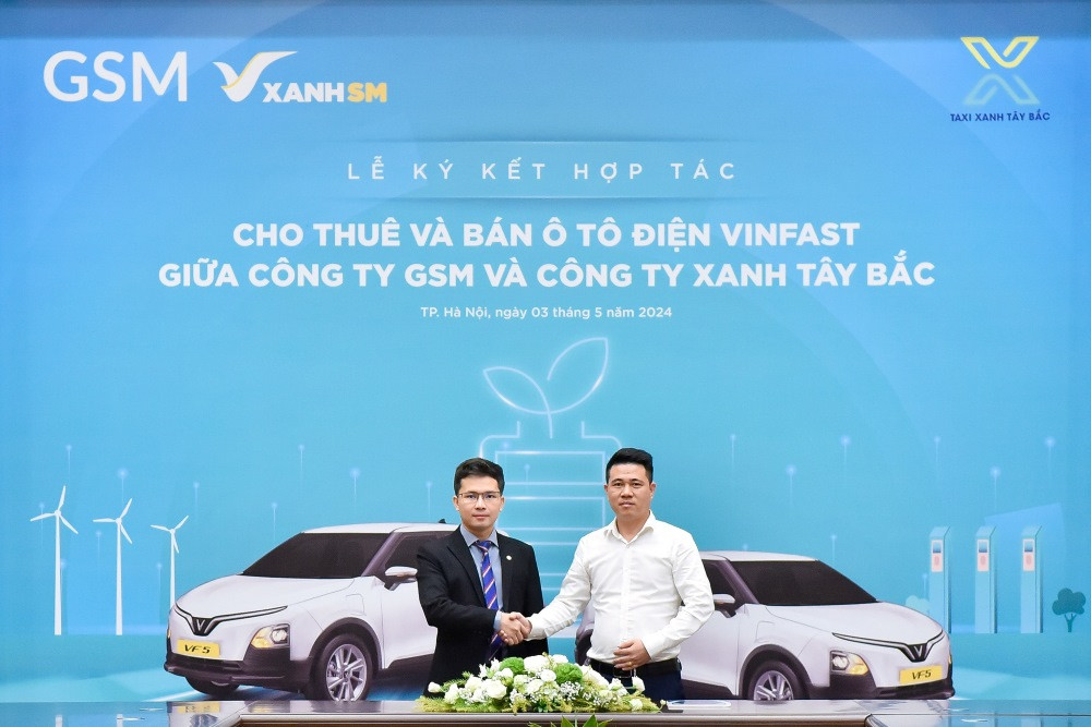Hợp đồng mua sắm xe điện Vinfast của Taxi Xanh Tây Bắc Sơn La