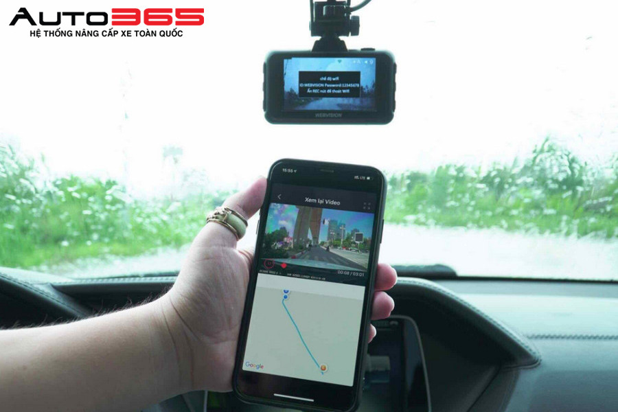 Kết nối camera hành trình ô tô với điện thoại di động để xem lại video