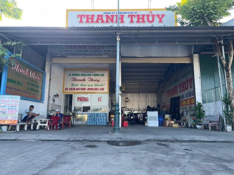 Khách hàng gần văn phòng có thể đến quầy nhà xe Thanh Thủy mua vé