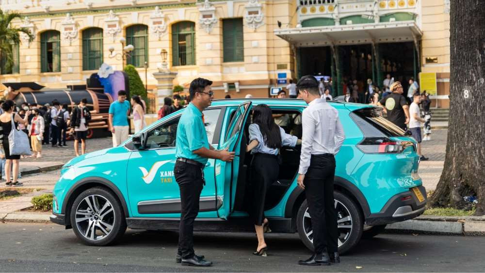 khách hàng tin tưởng lựa chọn taxi xanh SM cho các chuyến đi