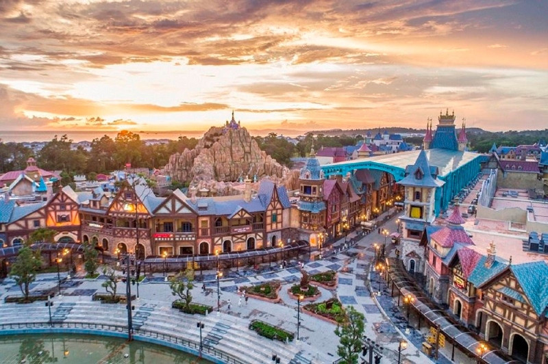 Khám phá VinWonders Nha Trang bằng ô tô tự lái