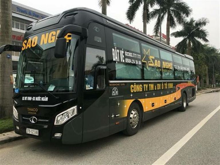 Khoang giường phòng VIP trên xe Sao Nghệ Limousine