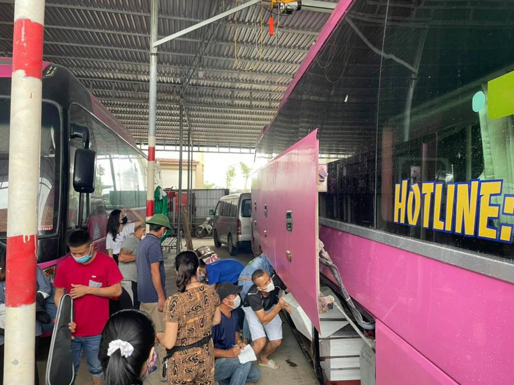 Khoang hành lý rộng rãi của xe khách Nhà xe Lộc Thủy