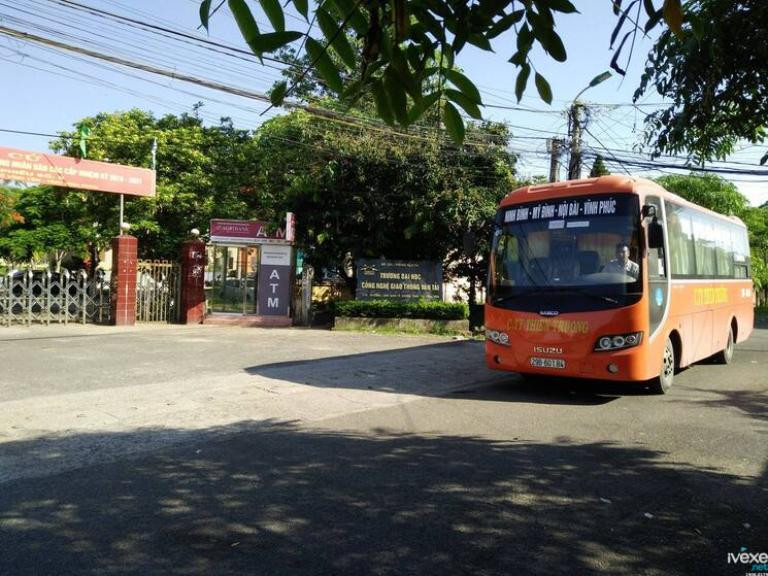 Khoang hành lý rộng rãi trên xe khách Thiên Trường