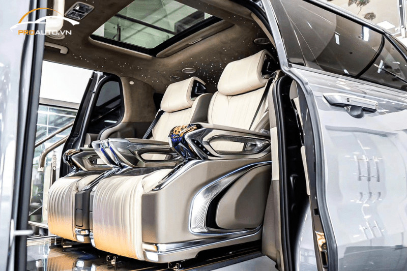 Không gian nội thất Kia Carnival được độ Limousine sang trọng tiện nghi