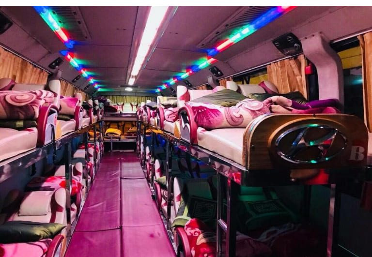 Không gian nội thất rộng rãi của xe khách Ka Long Thanh Hóa Cẩm Phả