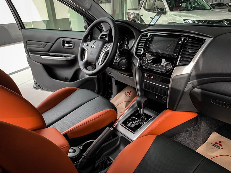 Không gian nội thất tiện nghi của Mitsubishi Triton Athlete