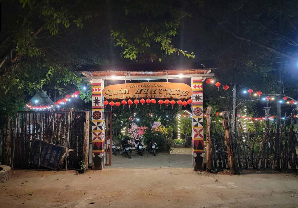 Không gian rộng lớn hòa mình vào thiên nhiên tại H'bla T'rưng, điểm đến lý tưởng để thưởng thức ẩm thực Tây Nguyên