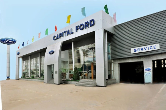Không gian showroom Ford Thủ Đô hiện đại