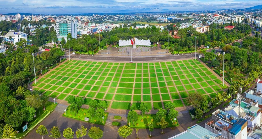Không gian xanh rộng lớn giữa lòng Pleiku