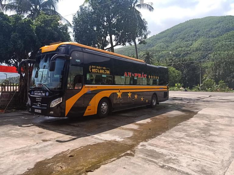 Khu vực nhà chờ Bến xe KBang