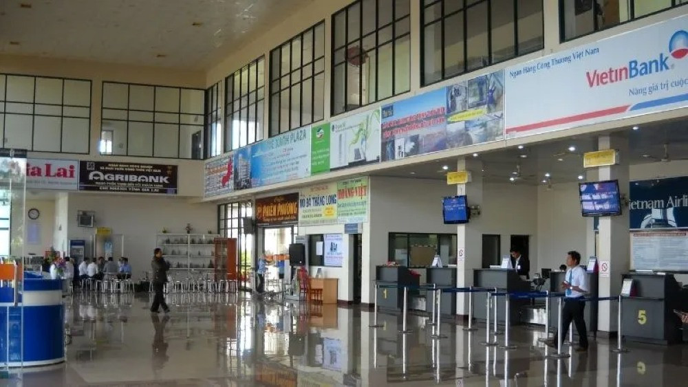Khu vực quầy làm thủ tục tại sân bay Pleiku