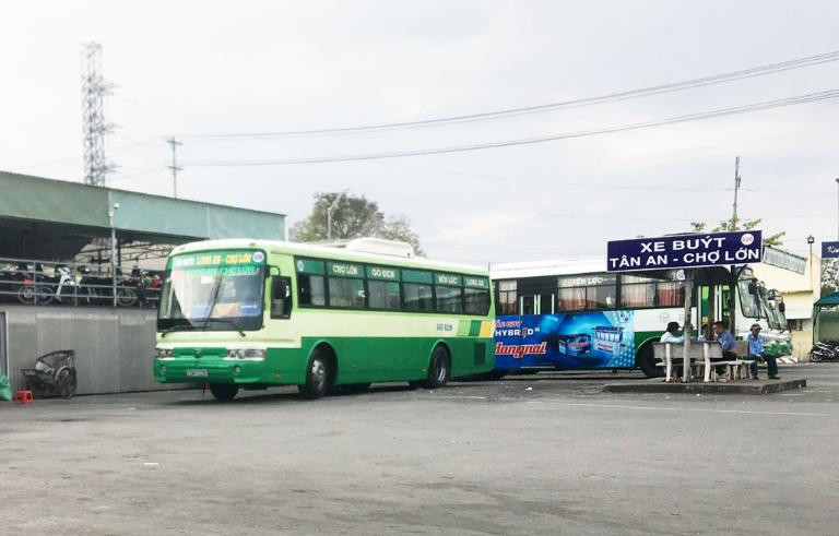 Khu vực sảnh chờ Bến xe Tân An Long An sạch sẽ và thông thoáng
