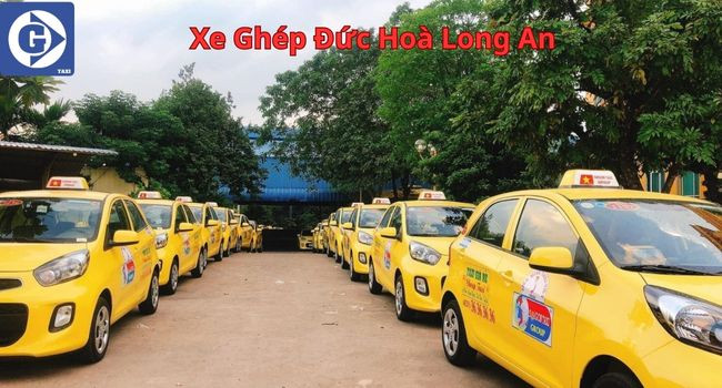 Khung cảnh xe ghép chờ khách tại Đức Hoà Long An