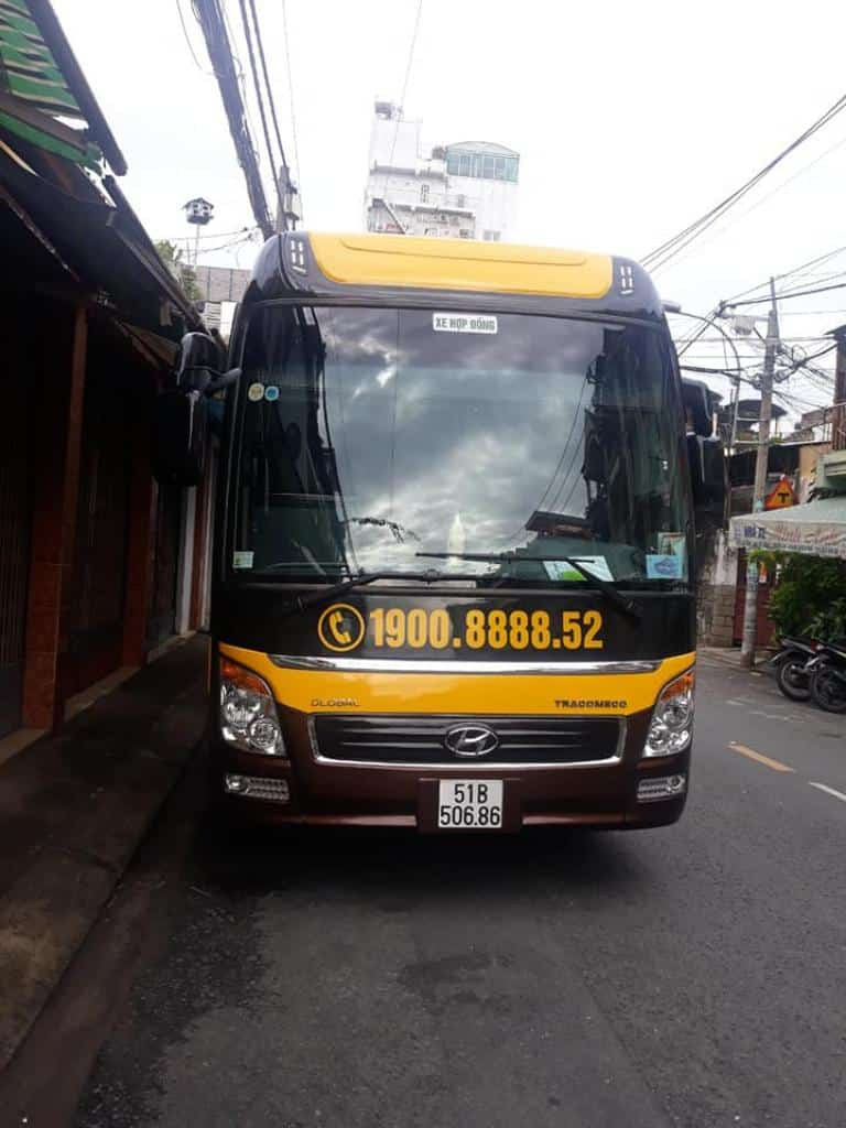 Kiểm tra thông tin trước khi lên xe A Thảo Đồng Nai