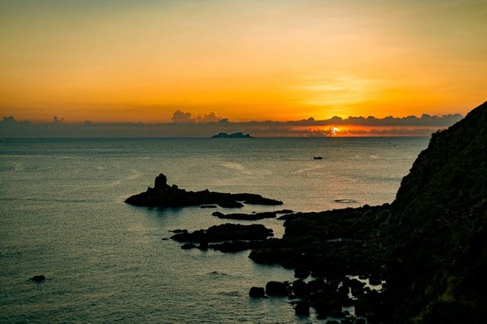 Vẻ đẹp hoàng hôn trên biển tại Kỳ Co bình yên vô cùng