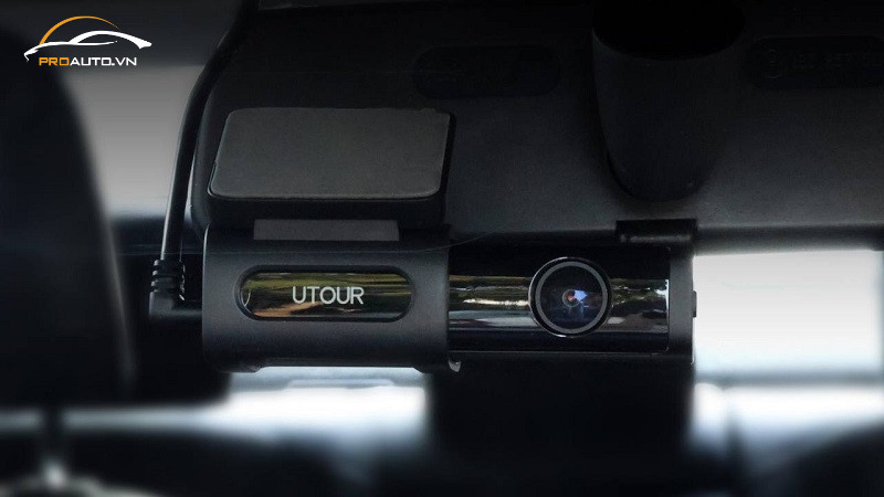 Lắp đặt camera hành trình trên kính lái xe Hyundai Palisade