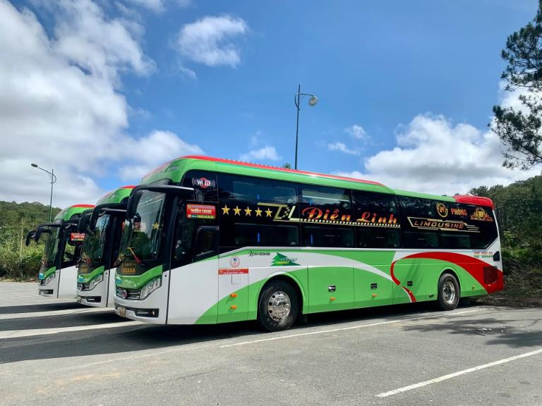 Lịch trình Điền Linh Limousine dày đặc