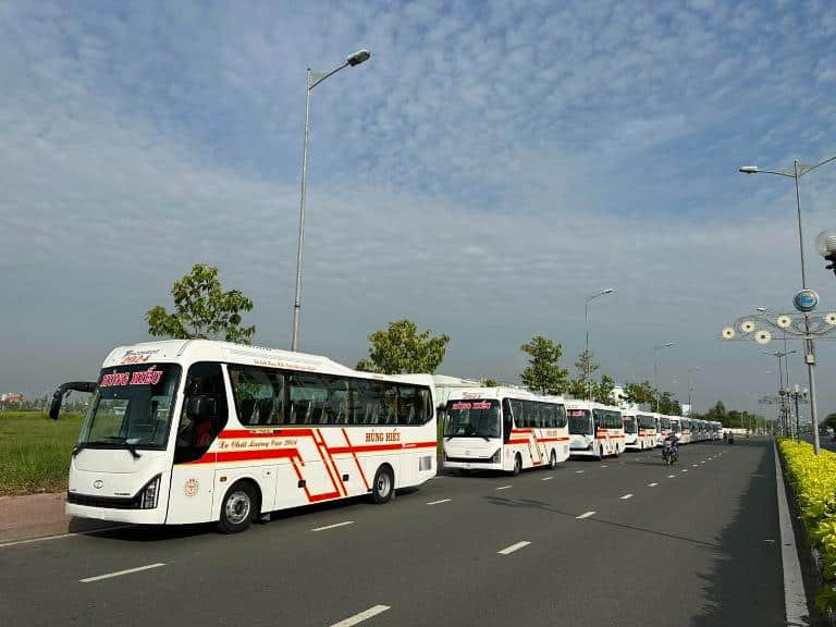 Lịch trình nhà xe Hùng Hiếu linh hoạt