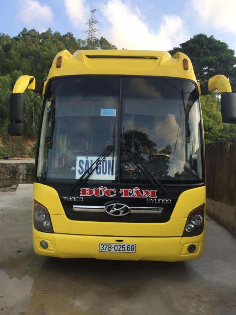 Liên hệ Nhà Xe Đức Tâm để được hỗ trợ về chính sách đổi hoặc hủy vé