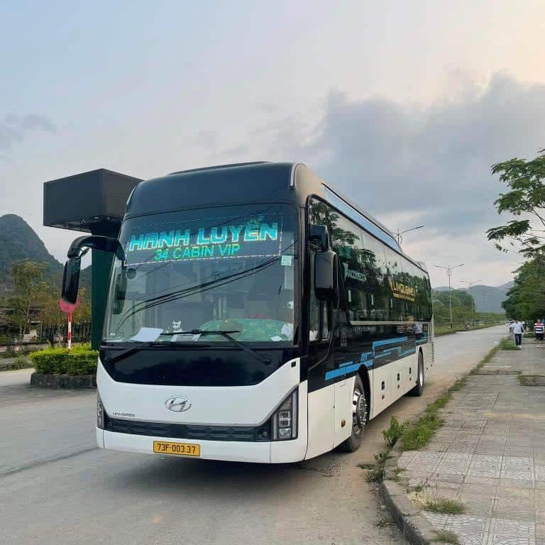Liên hệ tổng đài Hạnh Luyến là cách đặt vé xe khách tiện lợi và nhanh chóng