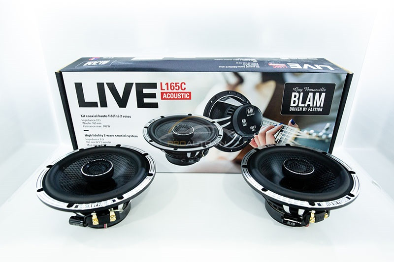 Loa cánh cửa ô tô từ thương hiệu Blam nổi tiếng