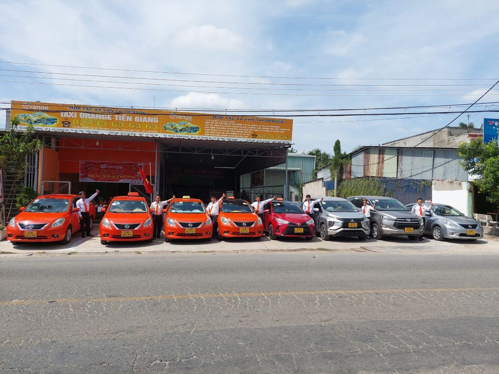 Logo taxi Orange với màu cam nổi bật