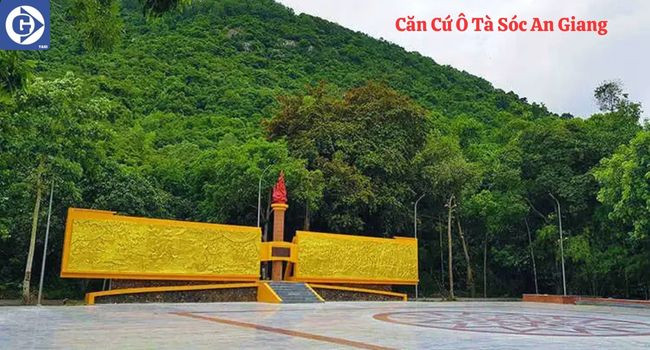 Lối đi dẫn vào khu di tích Căn cứ Ô Tà Sóc