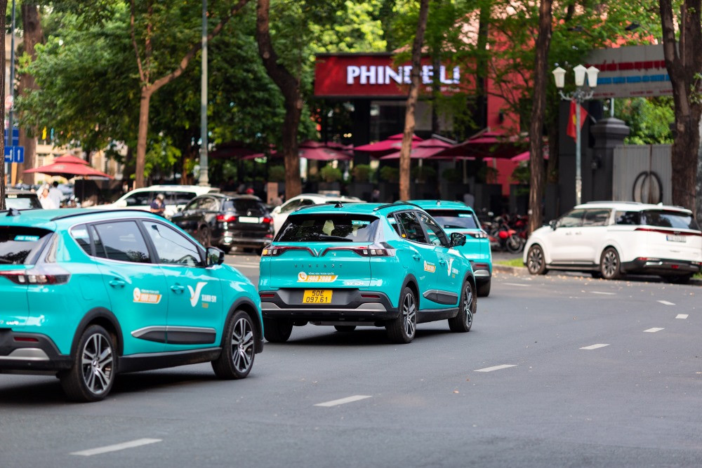 Lựa chọn taxi điện 5 chỗ Xanh SM cho nhóm nhỏ