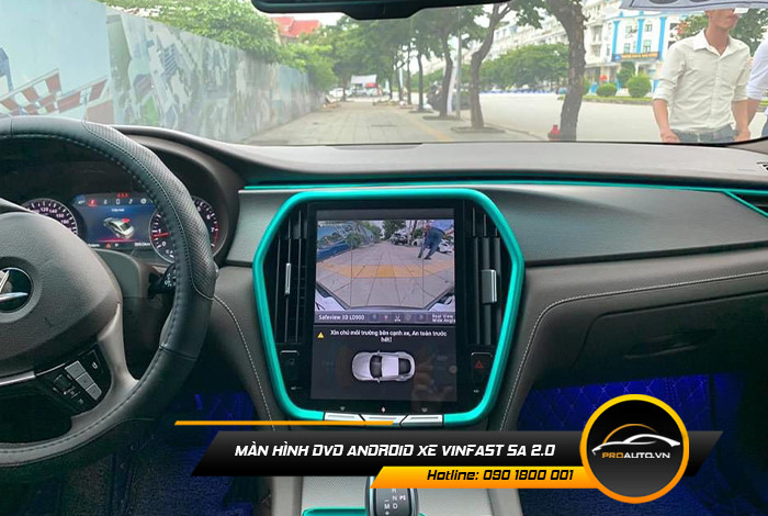Màn hình Android được lắp đặt trên xe Vinfast Lux SA2.0