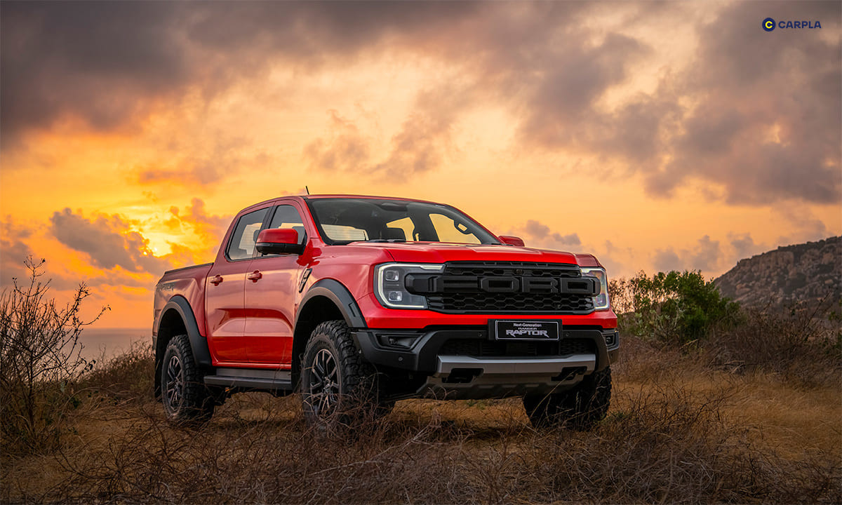 Màn hình giải trí và các tiện ích an toàn trên Ford Raptor 2022