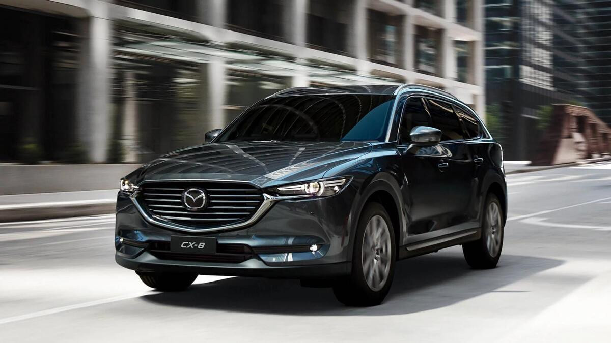 Màn hình giải trí và tiện nghi cao cấp của **Mazda CX-8 2019**