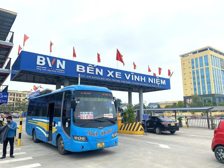 Mặt tiền Bến xe Vĩnh Niệm với kiến trúc khang trang